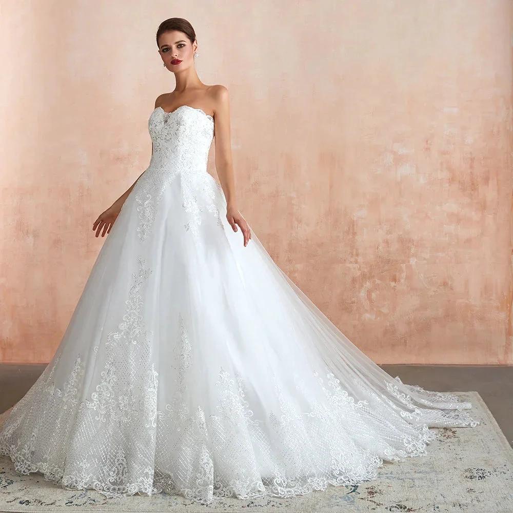 Stylish Long A-line Strapless Appliques Tulle Wedding Dress - Image 3