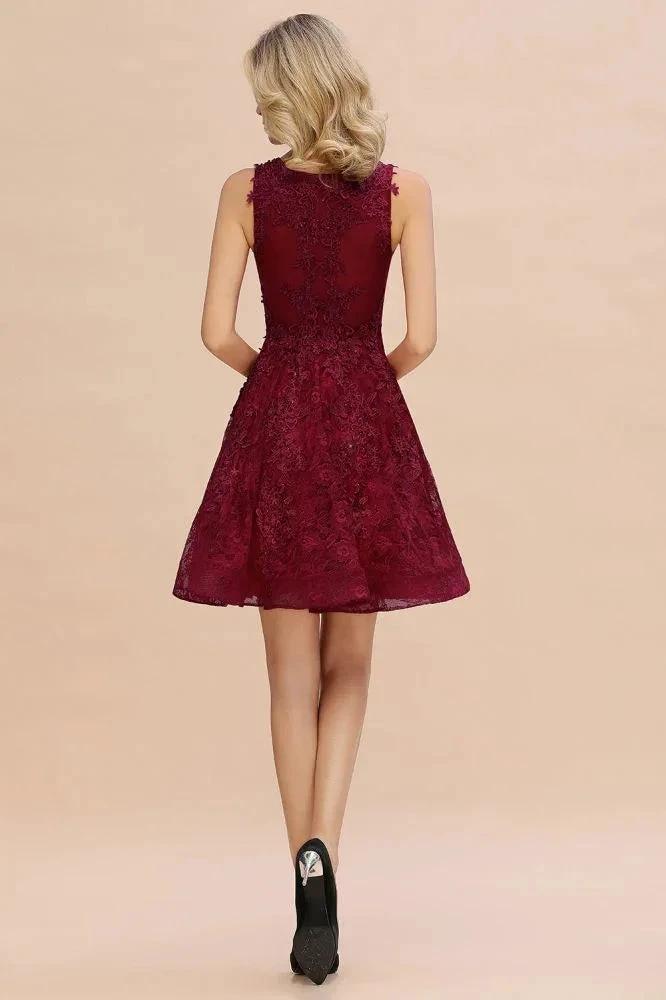 Stylish V-Neck Floral Appliques Homecoming Dress Knee-Length Sleeveless Party Dress - Image 2