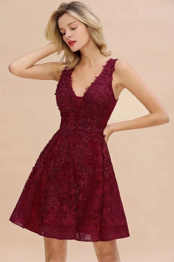 Stylish V-Neck Floral Appliques Homecoming Dress Knee-Length Sleeveless Party Dress - Image 3
