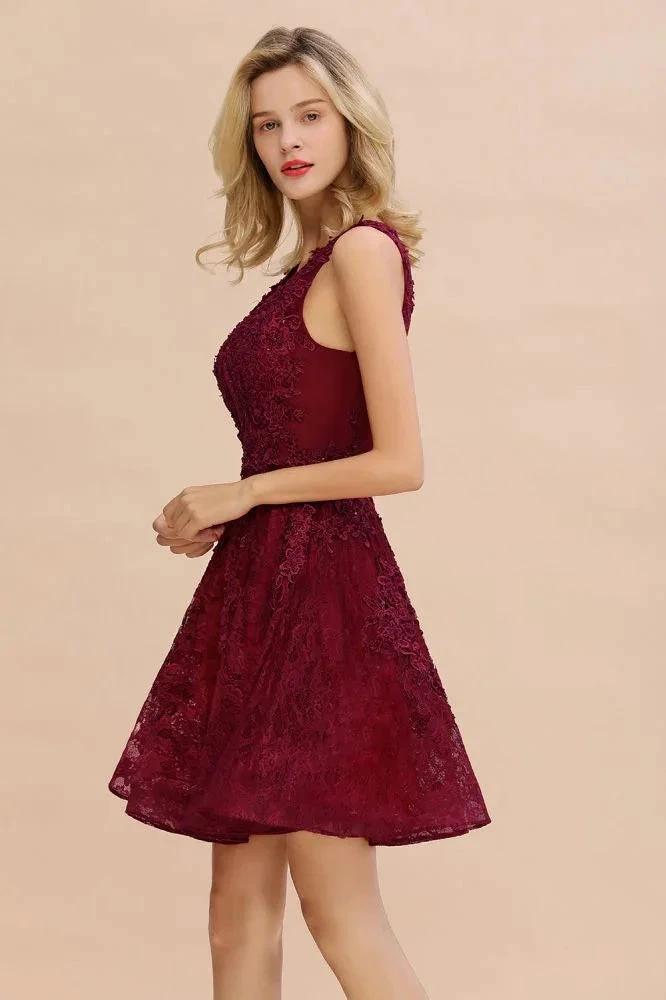 Stylish V-Neck Floral Appliques Homecoming Dress Knee-Length Sleeveless Party Dress - Image 4
