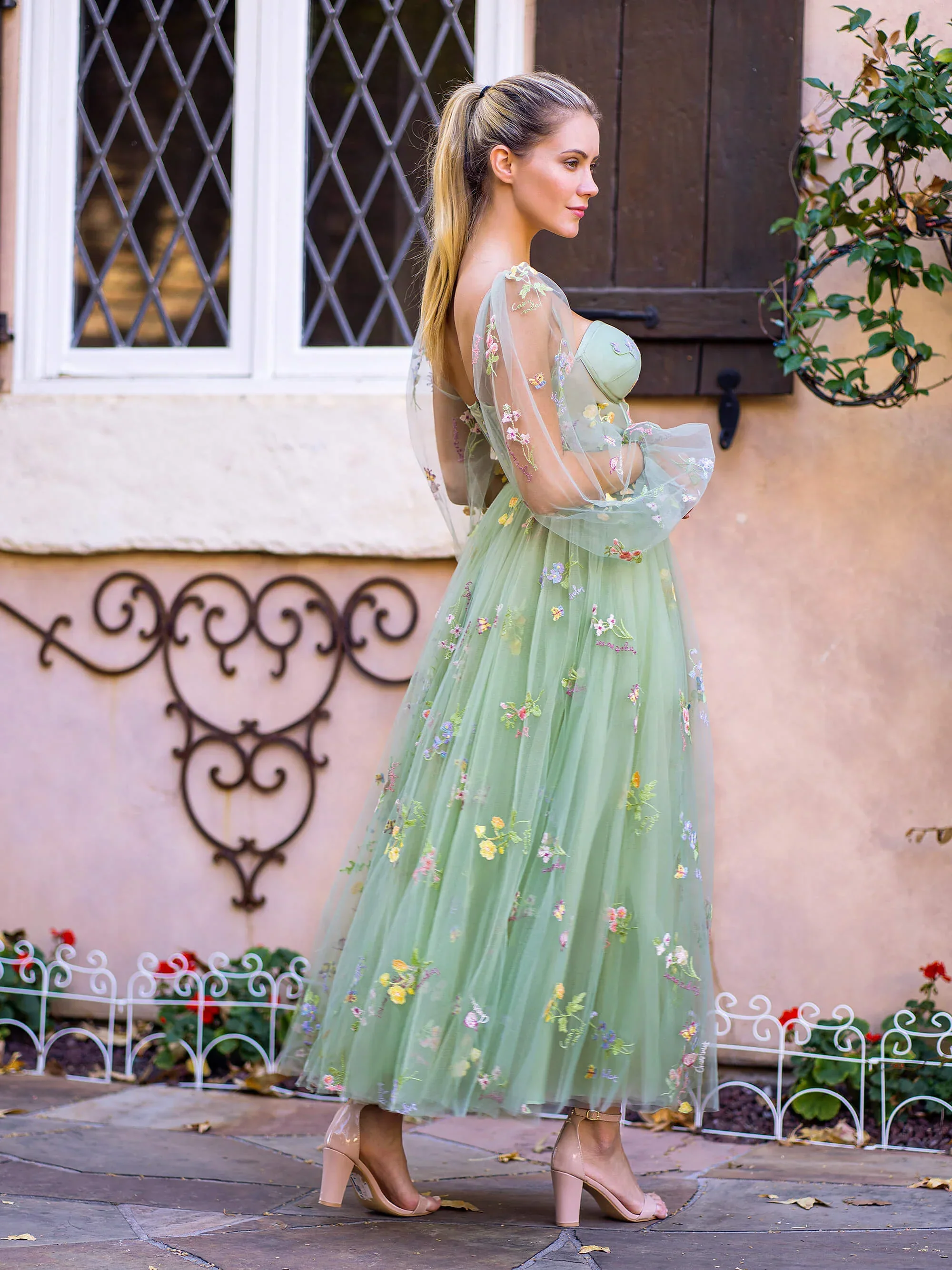 Sweetheart Embroidery Tea-Length Tulle Puff Sleeves Floral Corset Prom Dress - Image 3
