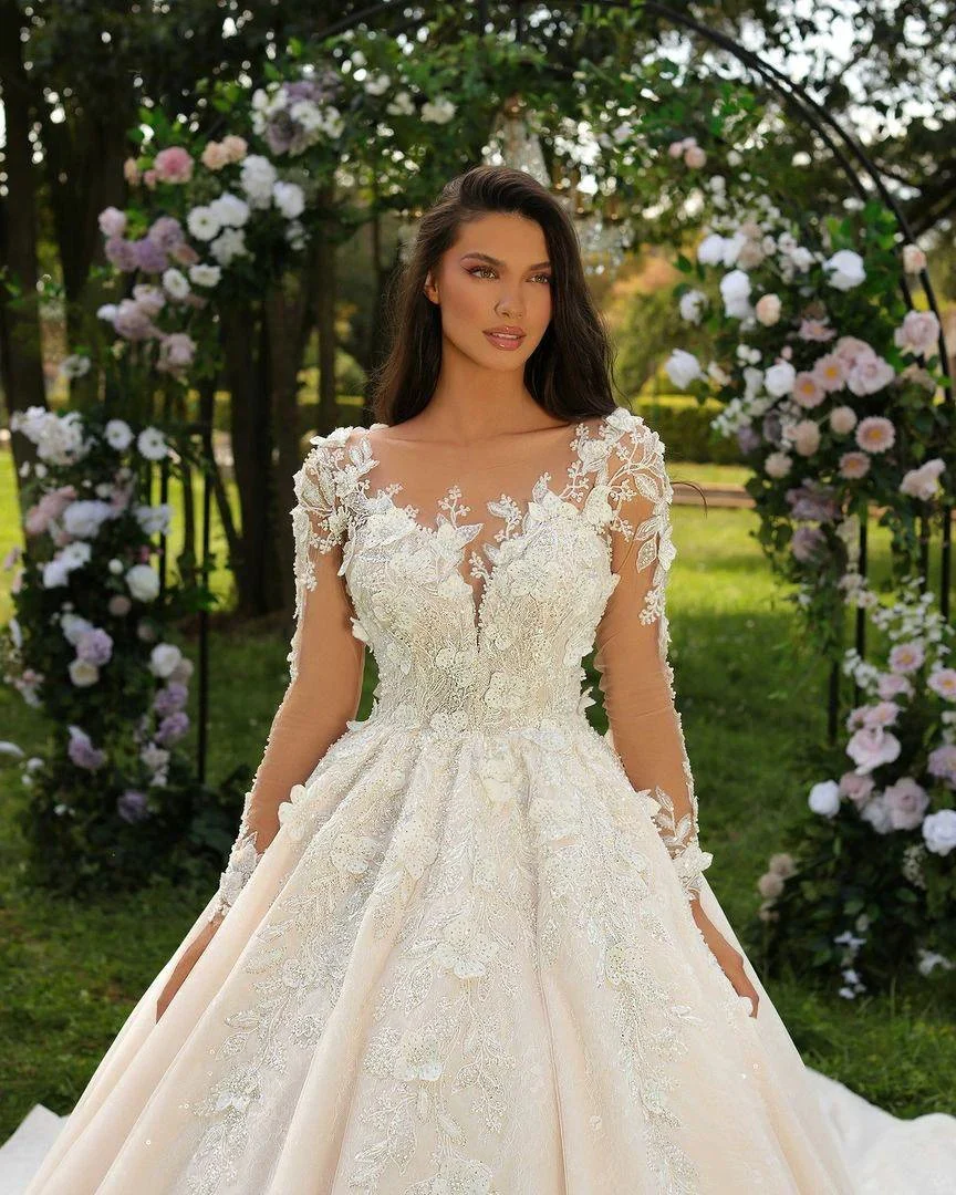 Sweetheart Long Ivory Princess Long Sleeves Appliques Wedding Dress With Train - Image 2