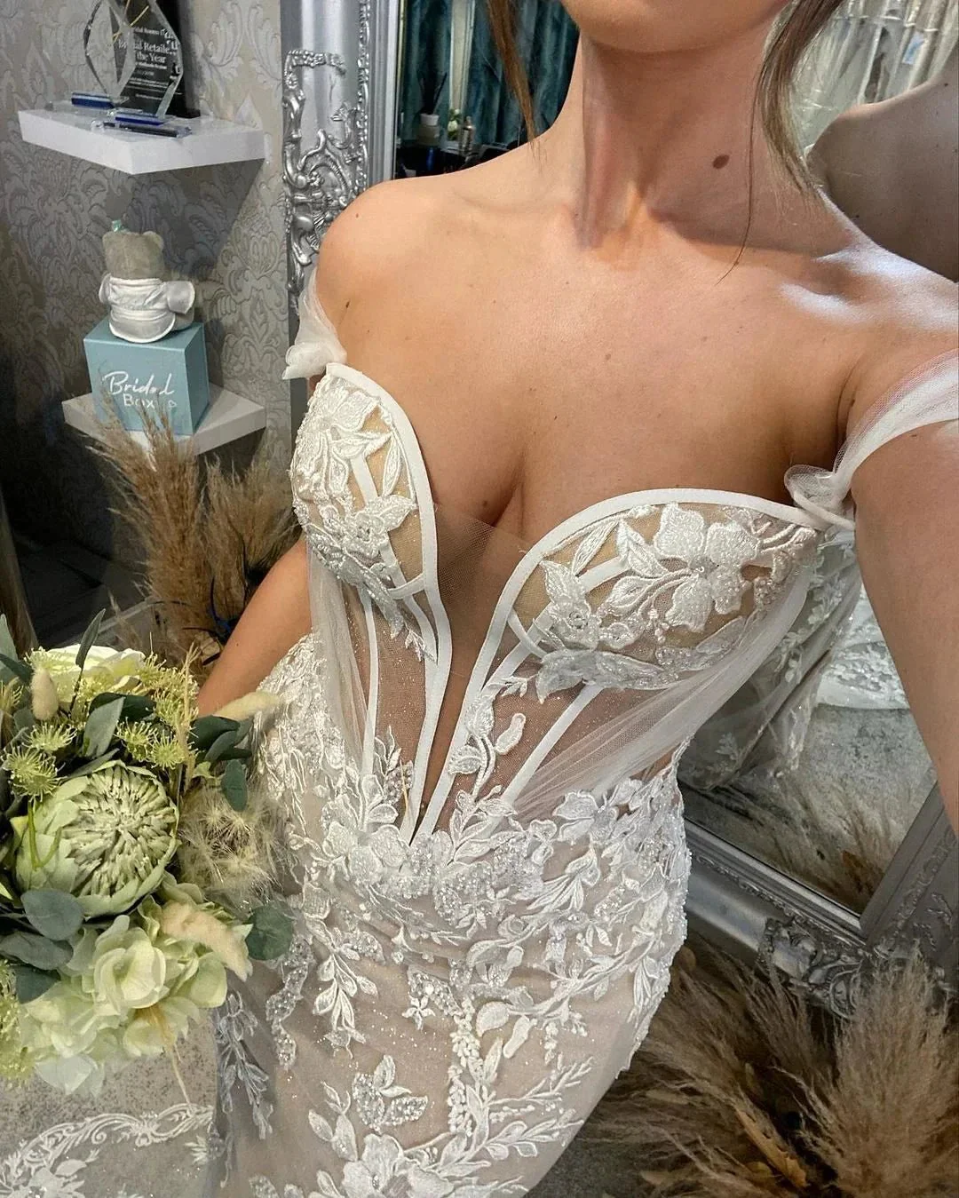 Sweetheart Long Mermaid Off-the-shoulder Glitter Appliques Wedding Dress - Image 3