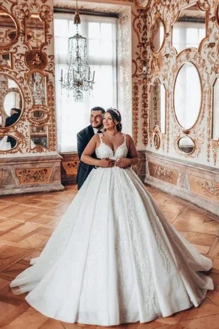 Sweetheart Luxury Ball Gown Stain Wedding Dress with Appliques - Image 5