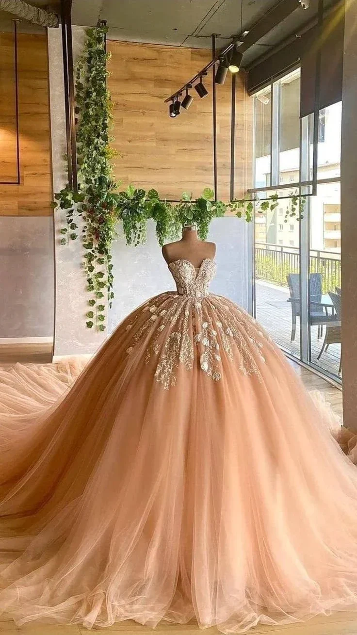 Sweetheart Neckline Appliques Tulle Ball Gown Quinceanera Dress Sweet 16 Dress  Y5822 - Image 2
