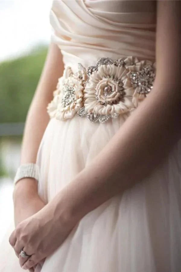 Sweetheart Strapless Flowers Beading Wedding Dress With Court Train WD092 - Image 4