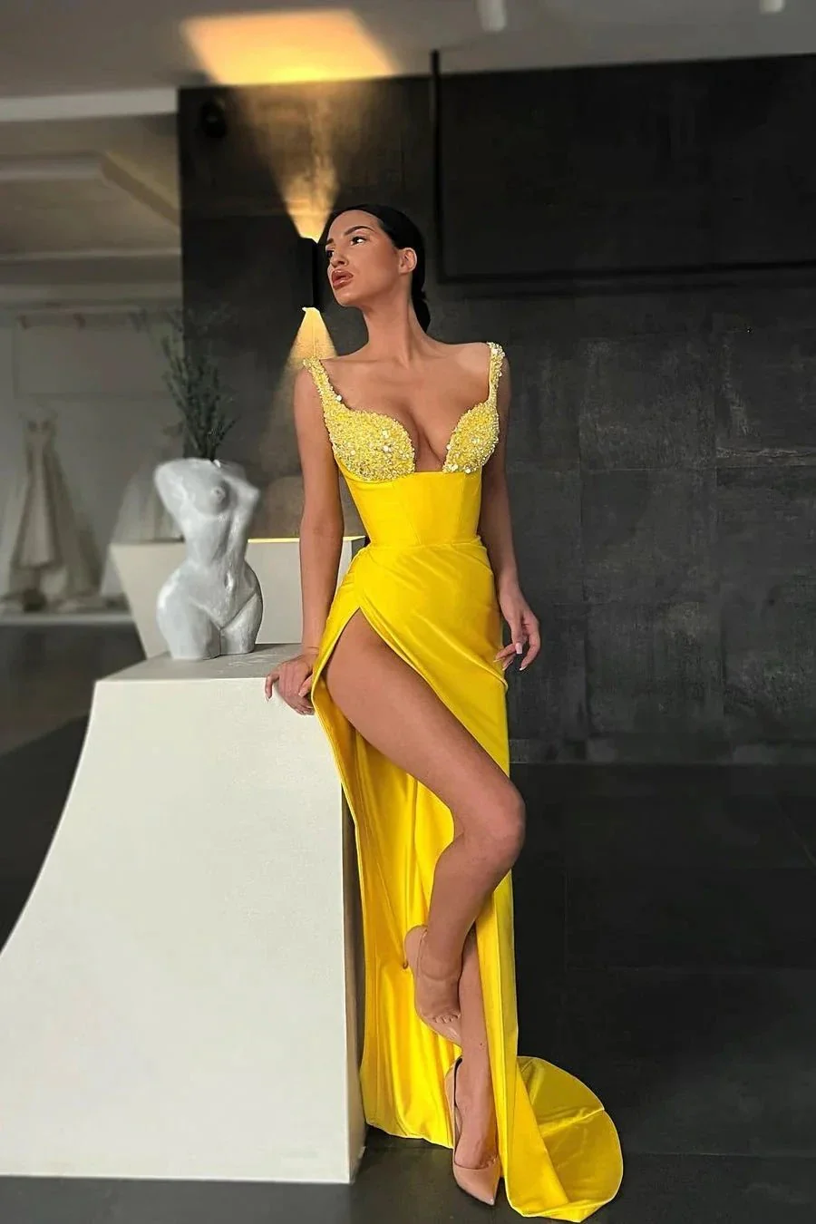 Sweetheart Yellow Mermaid Prom Dress with Slit and Beads - Image 3