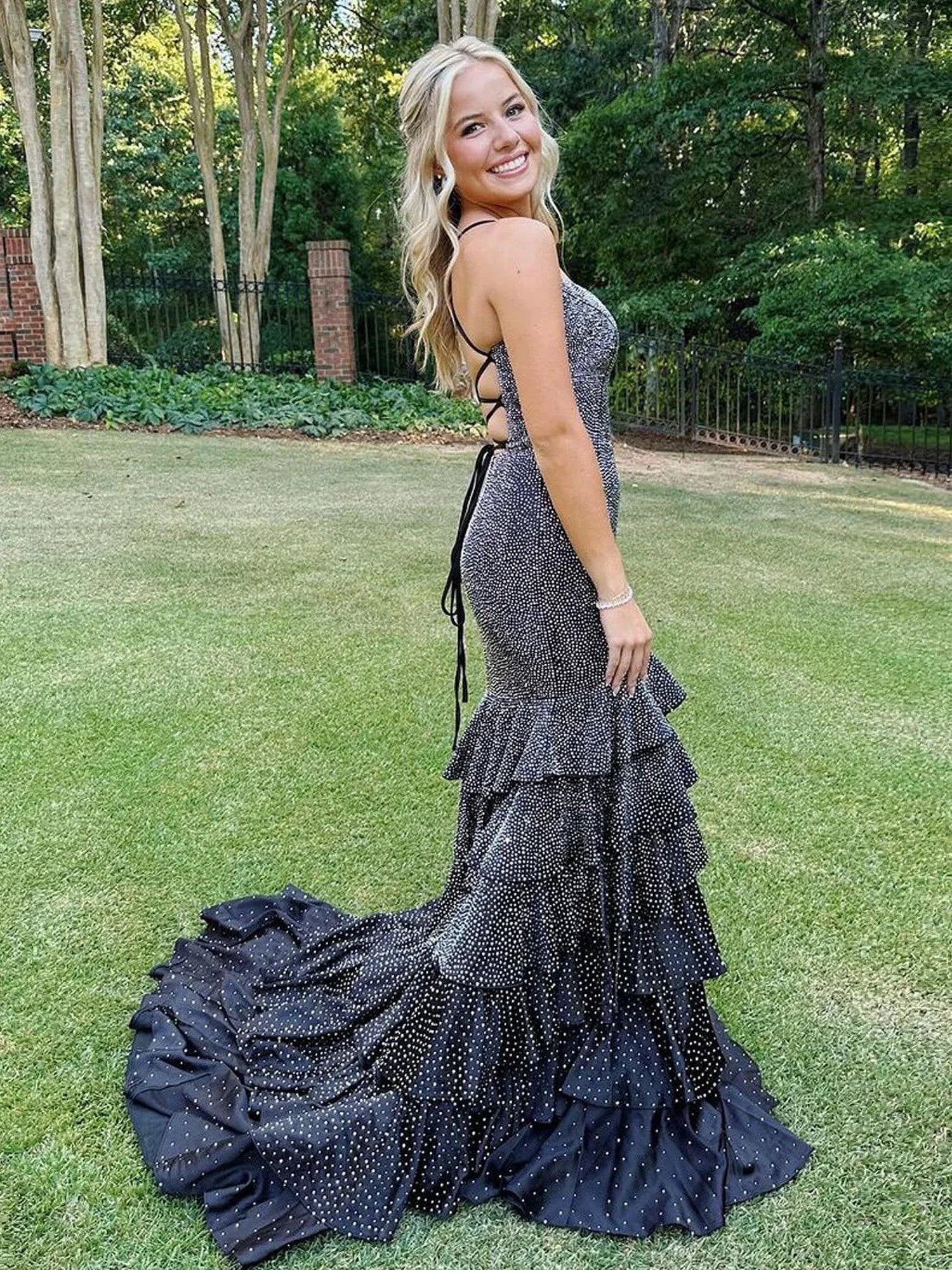 Topaz | Black V Neck Mermaid Long Prom Dress With Beading - Image 2