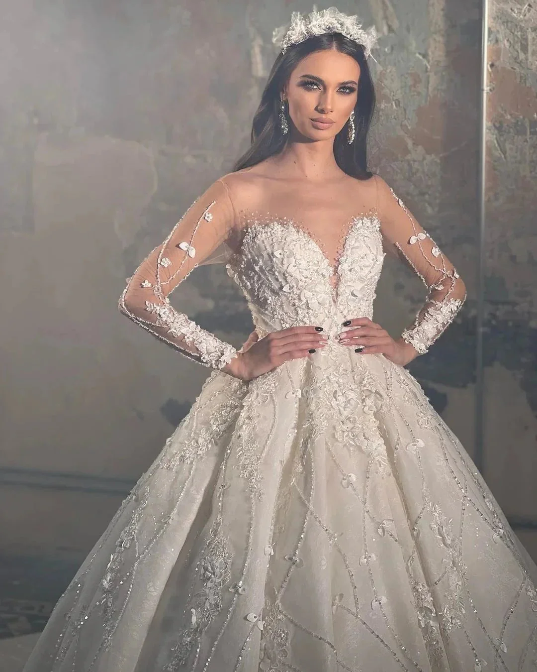 Trendy Floor Length V-Neck Long Sleeves A-Line Lace Wedding Dress with Appliques - Image 3