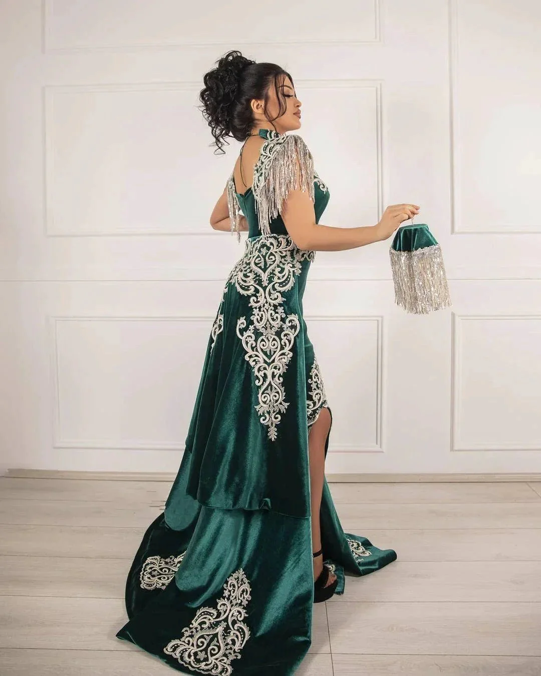 Unique Green Long Mermaid Velvet Prom Dresses with Slit - Image 2