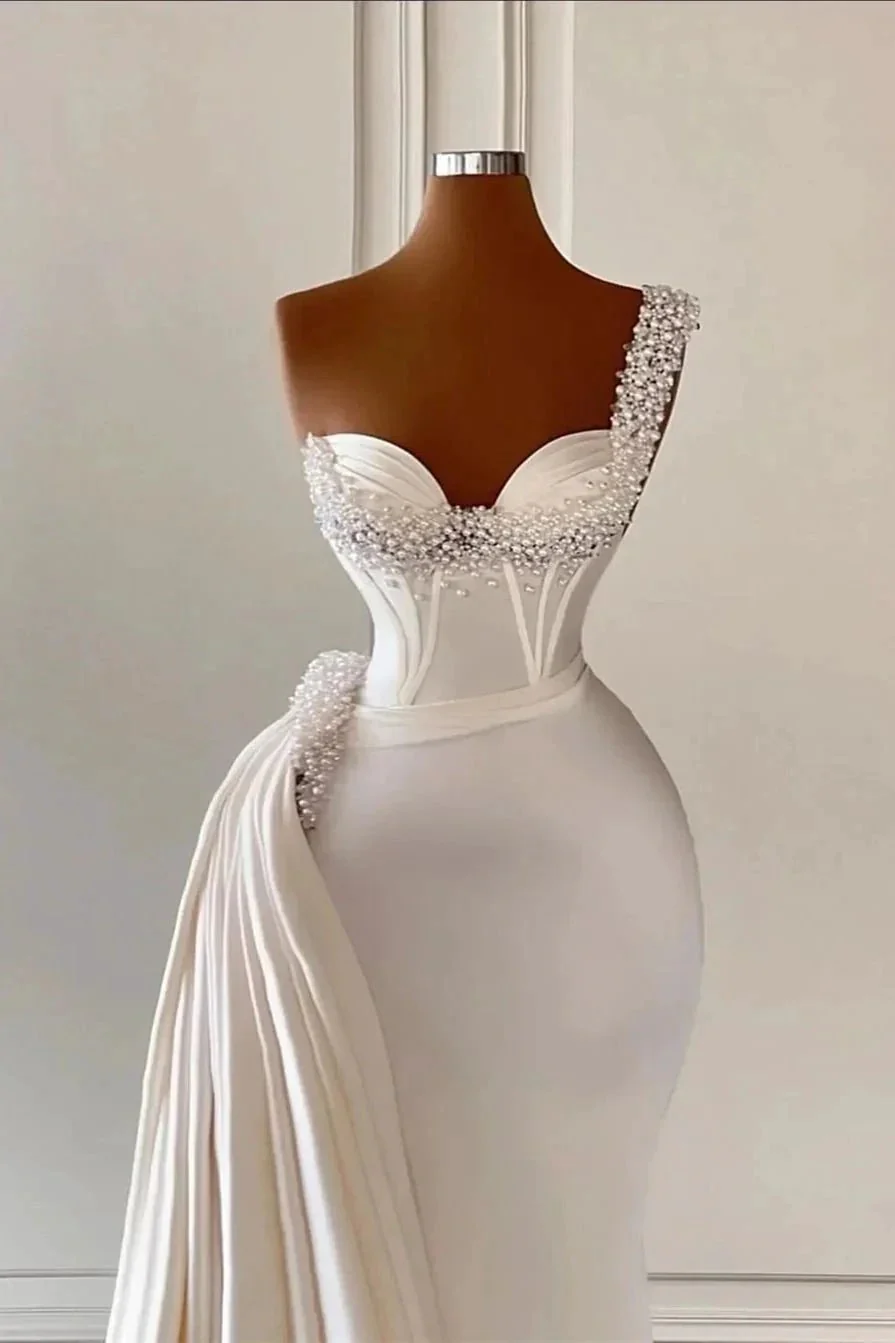 Unique Ivory One-Shoulder Sweetheart Sleeveless A-line Wedding Dresses With Beads - Image 2