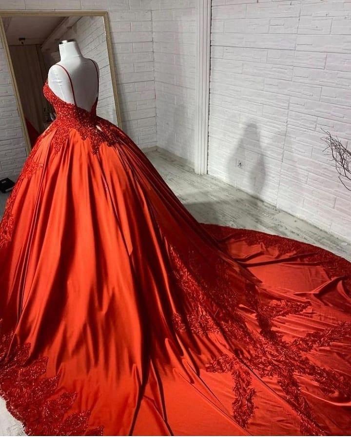 Unique Long Princess Sweetheart Backless Appliques Lace Satin Wedding Dress - Image 2