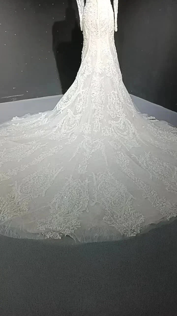 V-neck long sleeved luxurious nail bead trailing bridal veil - Image 12