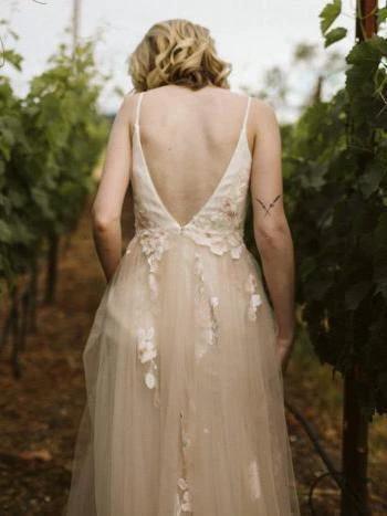 V Neck Spaghetti Strap Wedding Dresses Bridal Dress Lace Applique WD316 - Image 5