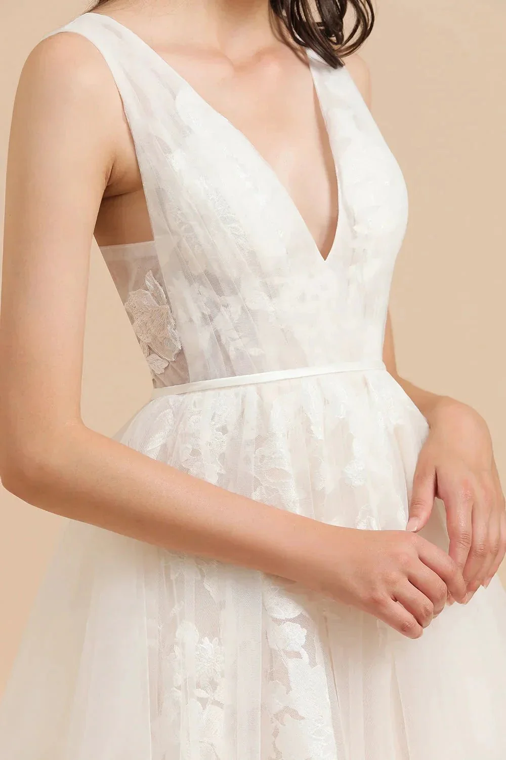 V-Neck Tulle Lace Appliques Simple Wedding Dress Garden Wedding Gowns Floor Length - Image 7