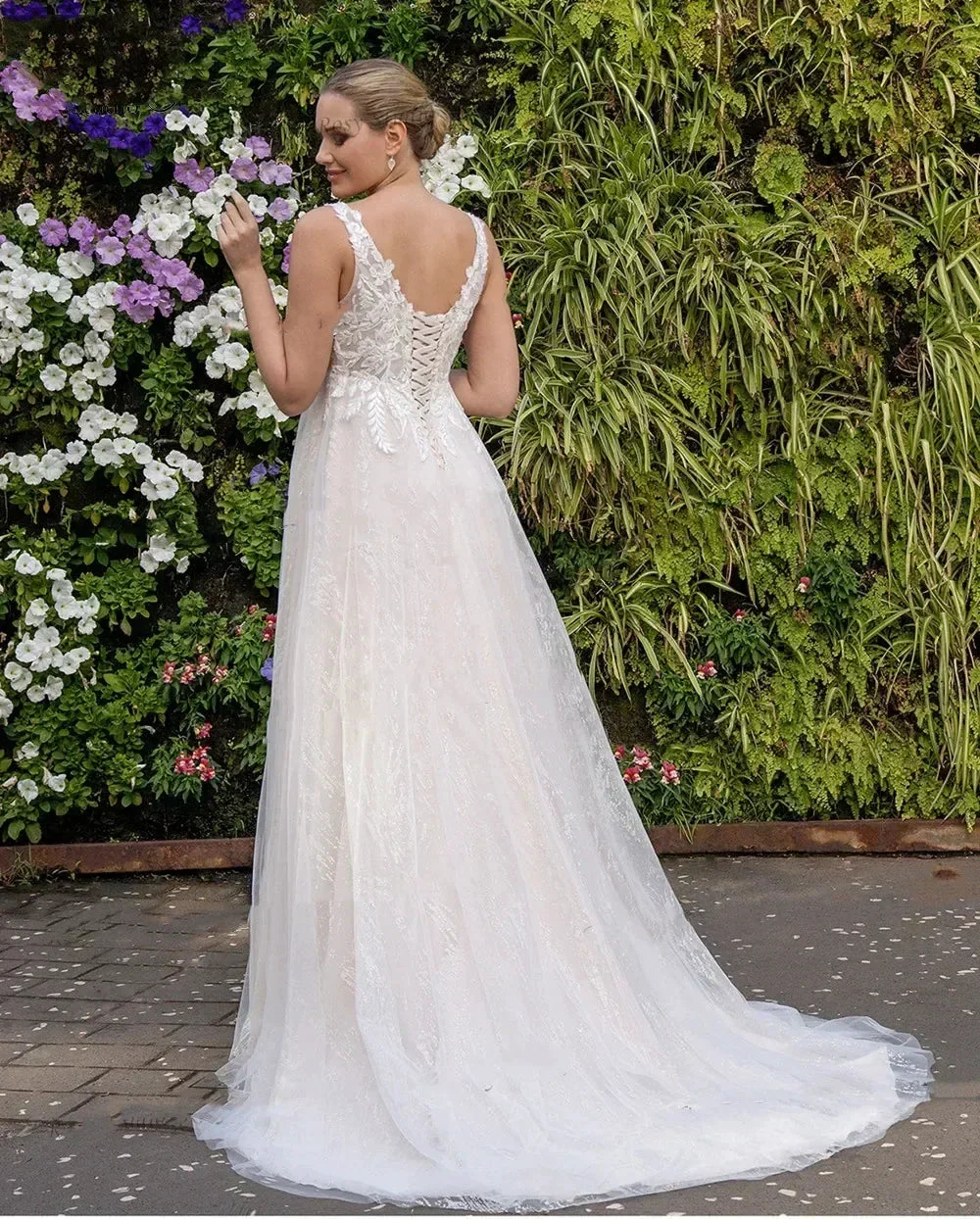 V-neck Wedding Dresses Empire Waist Lace-up Back Maternity Bride Dress White Garden Lace Bridal Gown for Pregnant Women Dress - Image 2