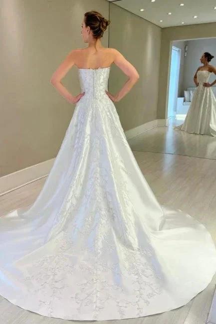 Vintage A-Line Satin Sleeveless White Long Wedding Dress With Appliques - Image 3