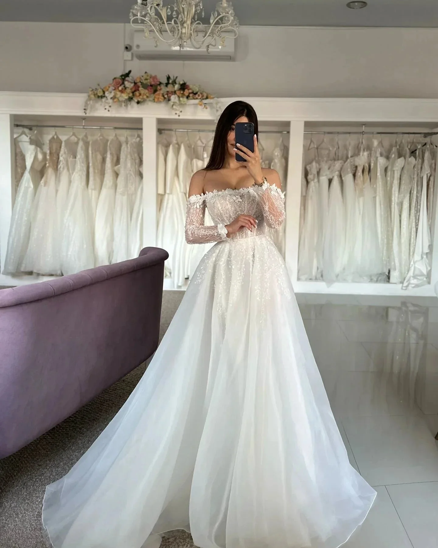 Vintage A-Line Tulle Lace Strapless Long Sleeve White Wedding Dresses With Split Front - Image 4