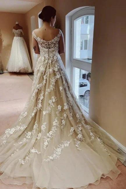 Vintage Long A-line Lace Wedding Dresses With Train - Image 2