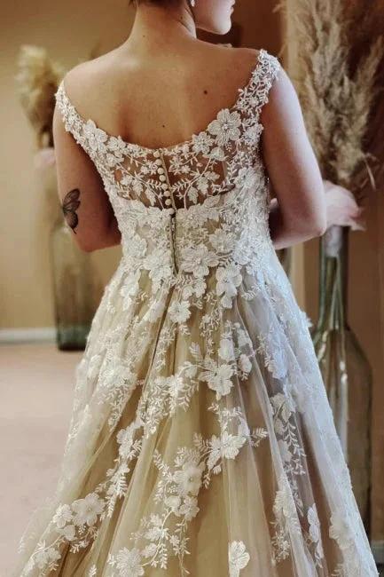 Vintage Long A-line Lace Wedding Dresses With Train - Image 4