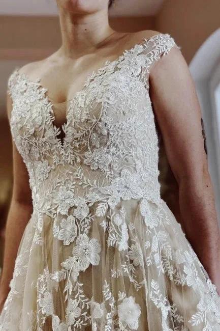 Vintage Long A-line Lace Wedding Dresses With Train - Image 5