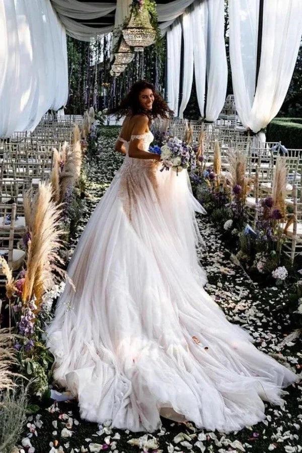 Vintage Long A-line Off-the-shoulder Lace Tulle Wedding Dress - Image 6