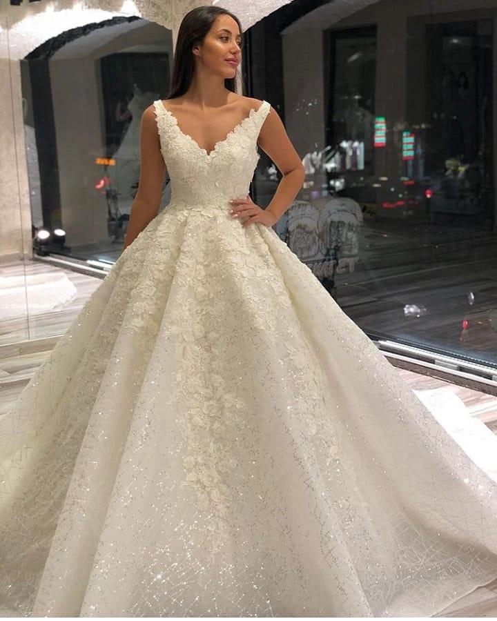 Vintage Long A-Line V-neck Appliques Lace Sequins Wedding Dress - Image 2