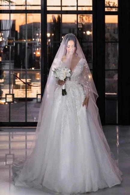 Vintage Long A-line V-neck Lace Wedding Dress with Long Sleeves - Image 3