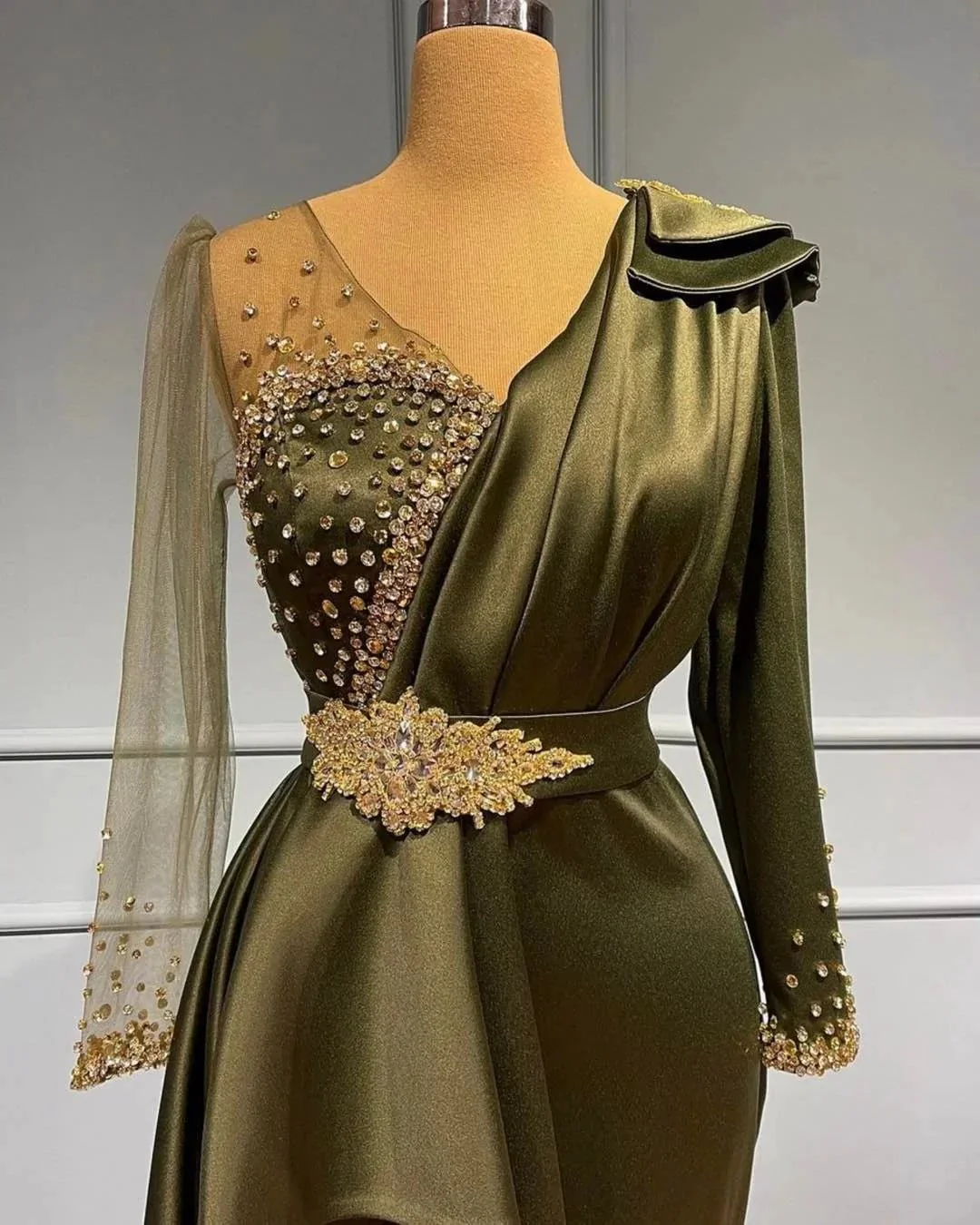 Vintage Long Mermaid V-neck Beading Satin Prom Dress with Sleeves - Image 2