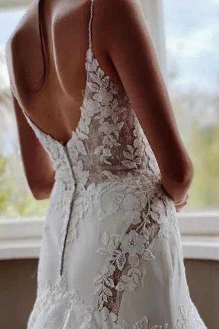 Vintage Mermaid V-neck Spaghetti Straps Lace Wedding Dresses With Train - Image 4