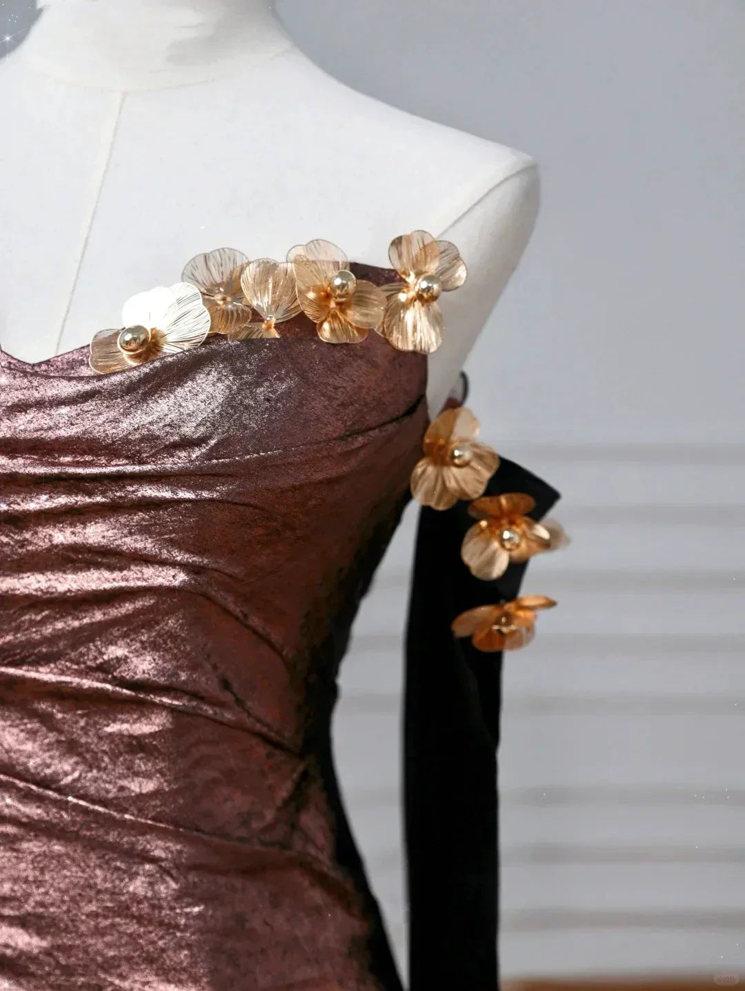 Vintage Off The Shoulder Satin Appliques Long Prom Dress Mermaid Slit Evening Dress Y8613 - Image 2