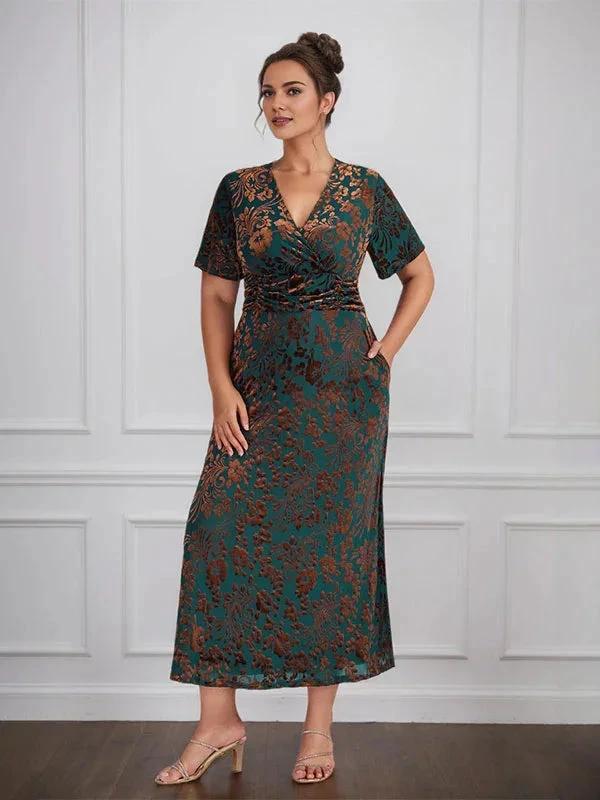 Vintage Plain V-Neck Short Sleeves Velvet Tea-Length Mother of the Bride Dress With Slit - Image 4