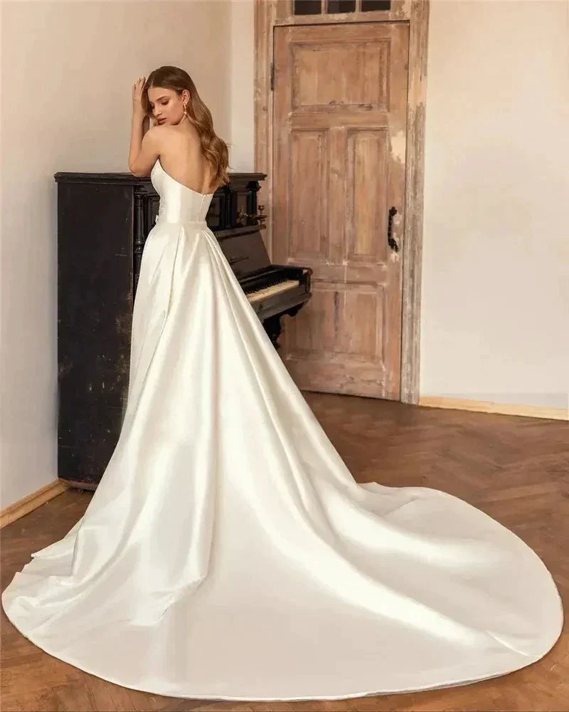 Vintage Spaghetti Straps Wedding Dresses V Neck Sexy Ball Gowns A Line Smooth Pleat Satin Long Court Train Formal Bridal Party - Image 2