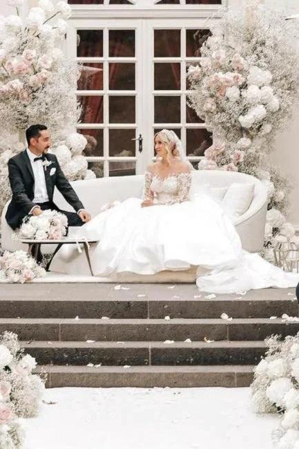 Vintage White Long Sleeve Ball Gown Satin Wedding Dresses With Lace - Image 2