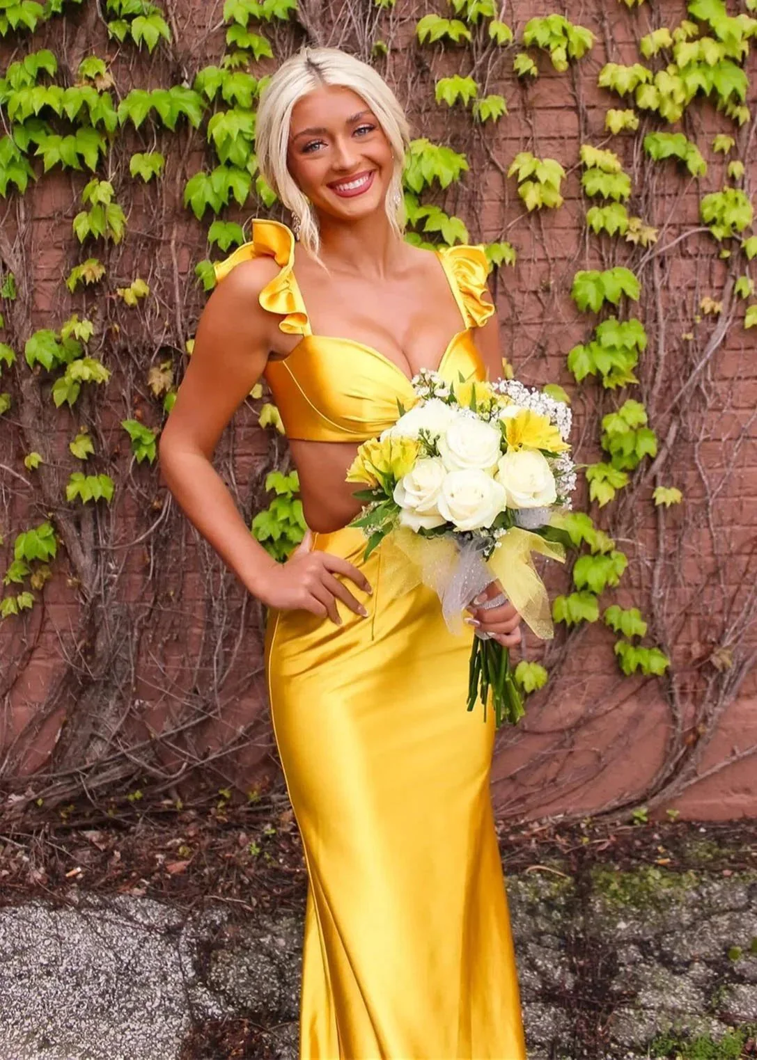 Violet Flutter Sleeve Cutout Mermaid Fitted Gown - Image 5