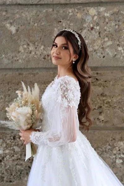 White A-line Long Sleeves Tulle Wedding Dress With Lace - Image 3