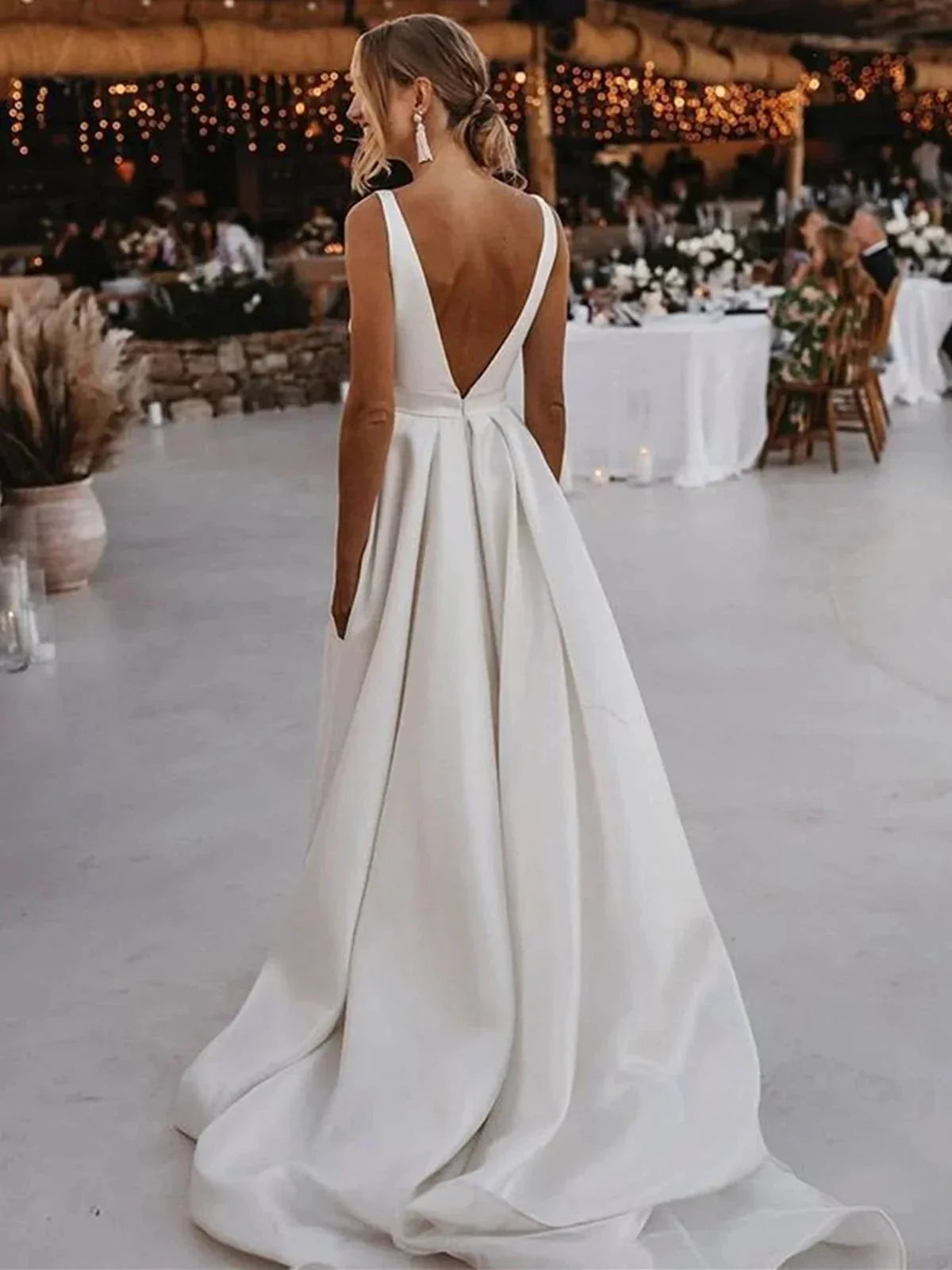 White Long A-line V-neck Satin Backless Wedding Dresses with Slit - Image 4