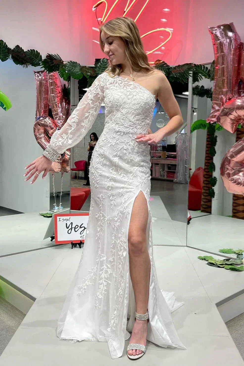 Katherine |Mermaid One Shoulder Long Sleeve Lace Prom Dress - Image 2