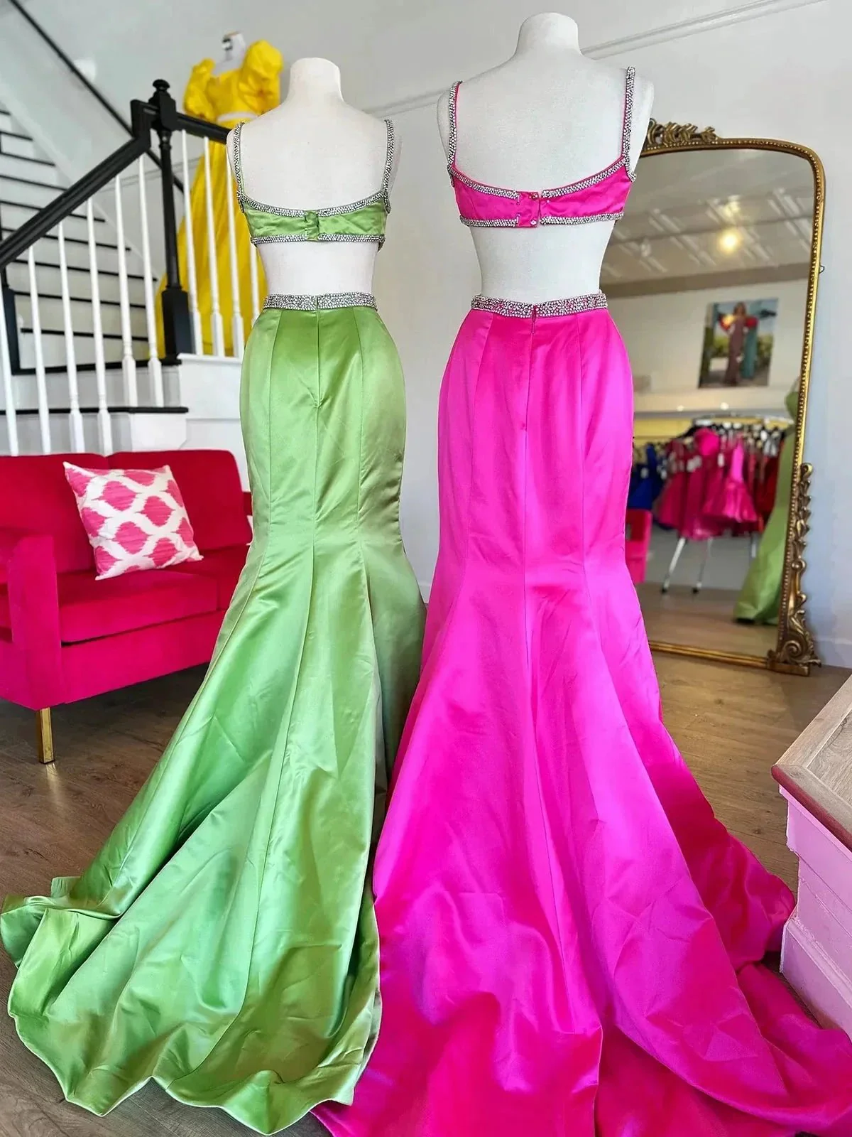 Windsor | Scoop Neck Mermaid Beaded Long Prom Dress With Bow - Image 2