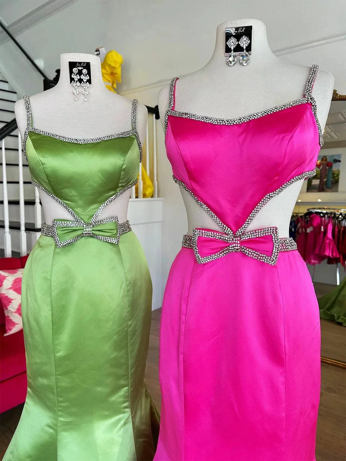 Windsor | Scoop Neck Mermaid Beaded Long Prom Dress With Bow - Image 3
