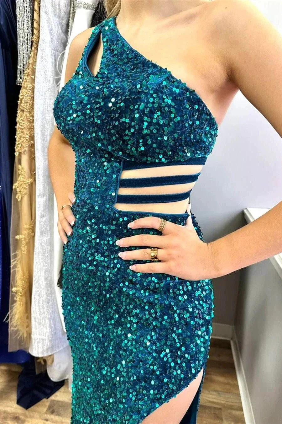 Xaviera | One-Shoulder Turquoise Sequin Keyhole Long Prom Dress with Slit - Image 4
