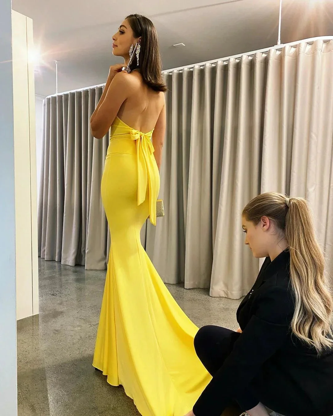 Yellow Long V-neck Backless Mermaid Evening Prom Dress - Image 2